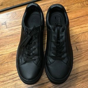 Men's All Black Zara Sneakers